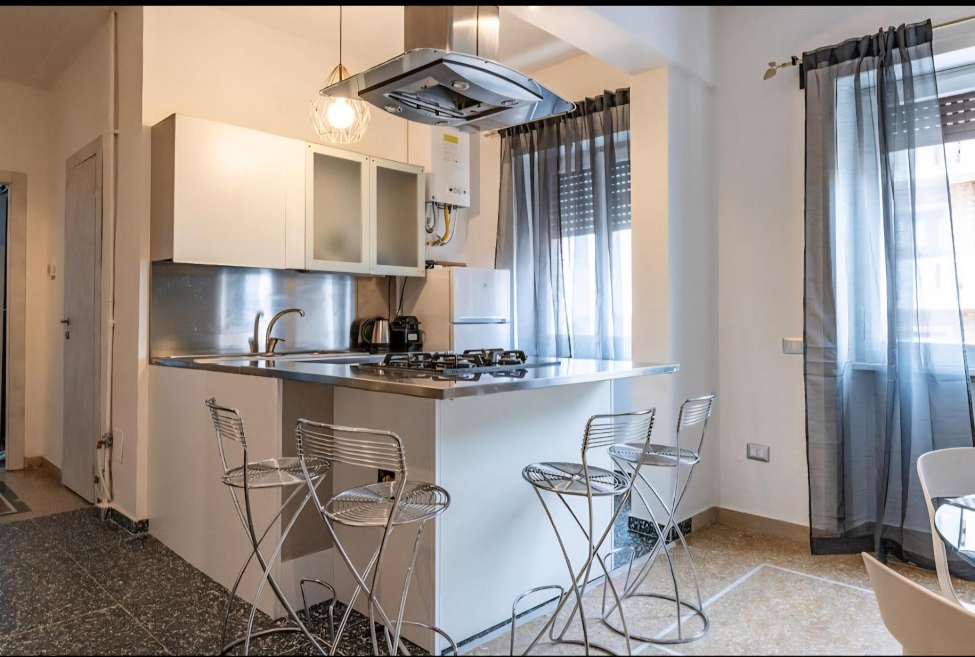 Accommodatie bij particulieren Policlinico Tiburtina Con Balcone Panoramico E Bagno Privato